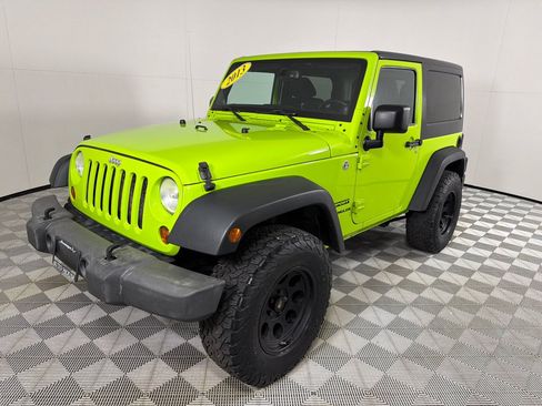 Used 2013 Jeep Wrangler Sport AWD/4WD image 9
