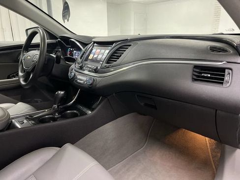 Certified 2019 Chevrolet Impala LS FWD image 28