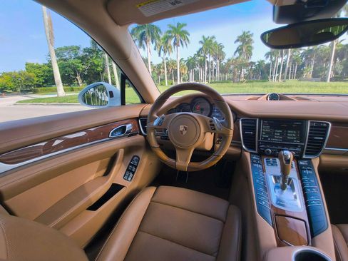 Used 2015 Porsche Panamera S RWD image 27
