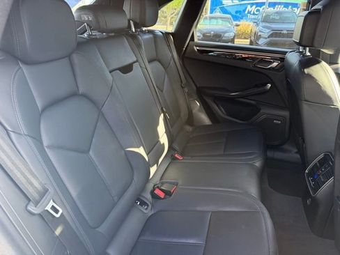 Used 2019 Porsche Macan AWD/4WD image 21