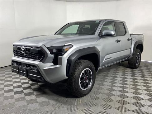 New 2025 Toyota Tacoma TRD Off-Road image 4