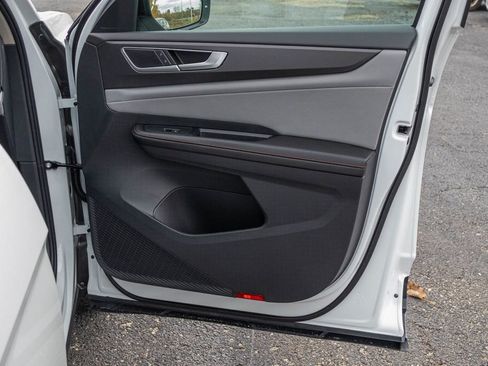 New 2026 Volkswagen Atlas Peak Edition image 42