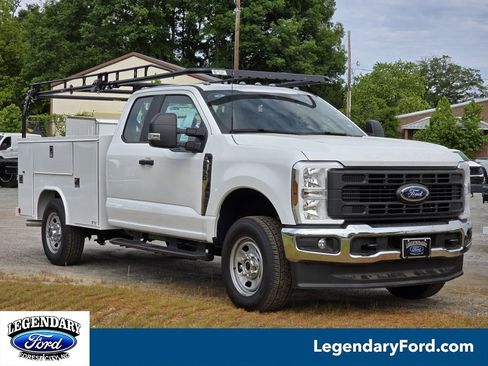 New 2026 Ford F350 XL w/ XL Chrome Package AWD/4WD image 8