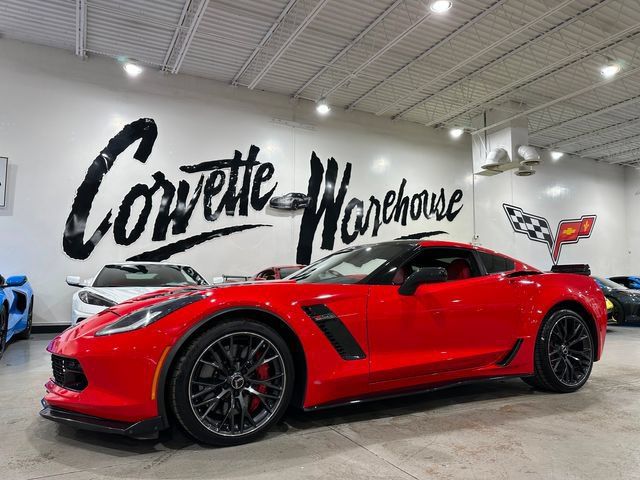 Used 2015 Chevrolet Corvette Z06 w/ 3LZ Preferred Equipment Group RWD image 1