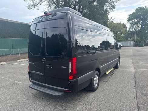 Used 2023 Mercedes-Benz Sprinter 2500 image 7