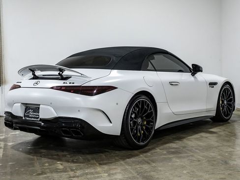 Used 2022 Mercedes-Benz SL 63 AMG 4MATIC image 11