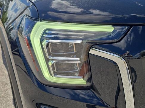 Used 2025 GMC Terrain Elevation AWD/4WD image 7