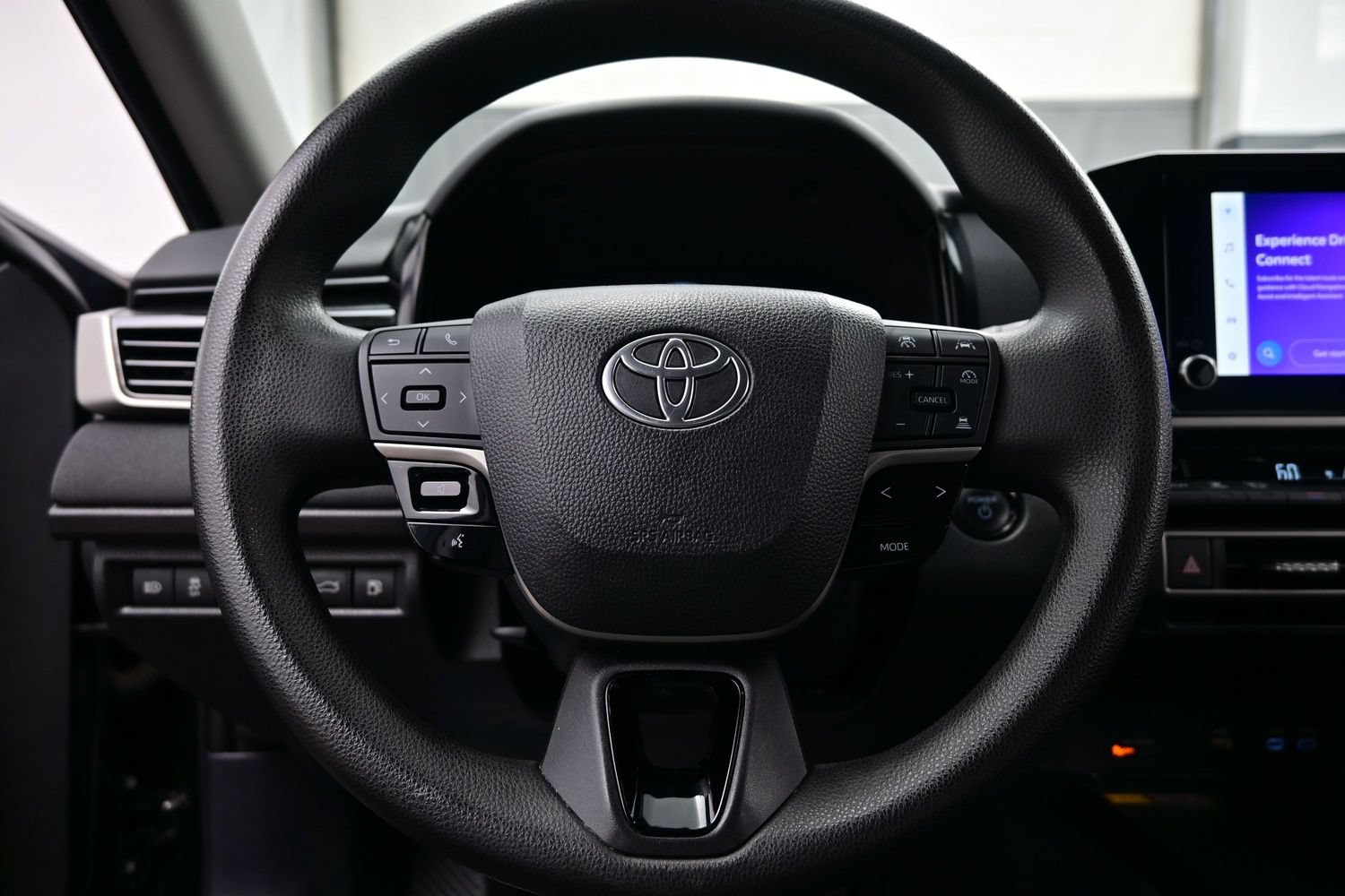 Used 2025 Toyota Camry LE FWD image 23