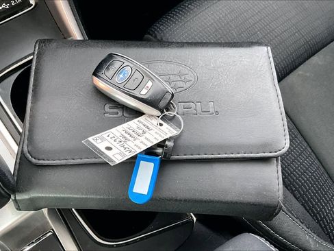 Used 2022 Subaru Ascent Premium w/ Convenience Package image 14