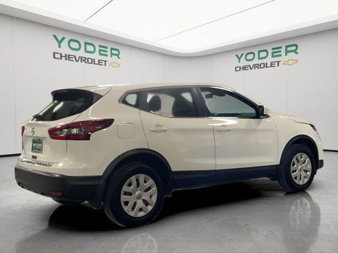Used 2020 Nissan Rogue Sport S FWD image 6