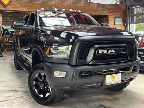 Used 2018 RAM 2500 Power Wagon w/ Leather & Luxury Group AWD/4WD image 4