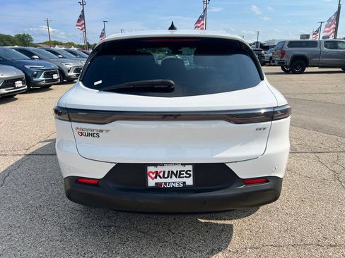 Used 2024 Dodge Hornet GT AWD/4WD image 8