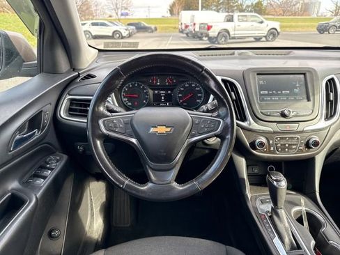 Used 2018 Chevrolet Equinox LT image 22