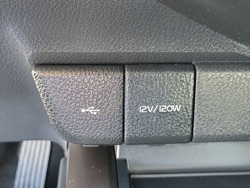 Used 2024 Toyota Camry SE FWD image 29