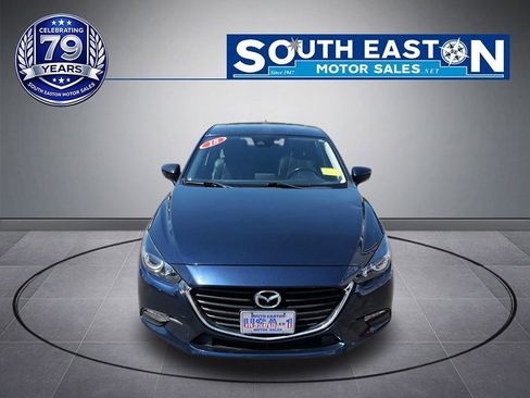 Used 2018 MAZDA MAZDA3 Touring FWD image 3