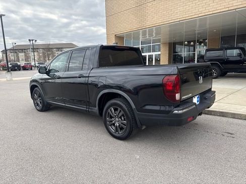 Used 2017 Honda Ridgeline Sport image 2