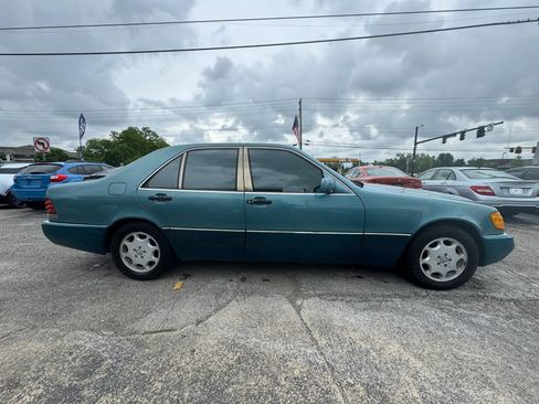 Used 1992 Mercedes-Benz 400 E image 7
