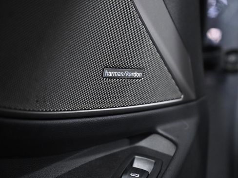 Used 2021 BMW 330i xDrive Sedan w/ M Sport Package image 22