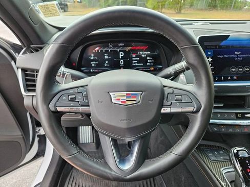 Used 2022 Cadillac CT5 V w/ Premium Package image 25