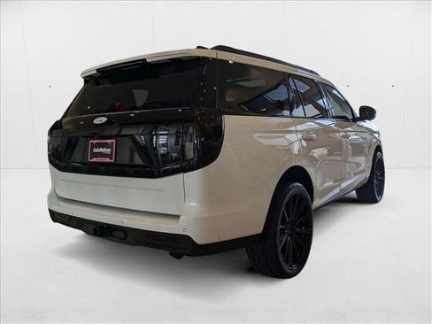 New 2025 Ford Expedition Active image 2