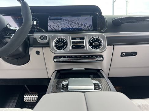 Certified 2025 Mercedes-Benz G 63 AMG 4MATIC image 30