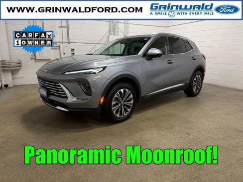 Used 2025 Buick Envision Preferred AWD/4WD image 1