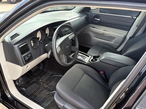 Used 2006 Dodge Charger w/ Convenience Group I RWD image 11