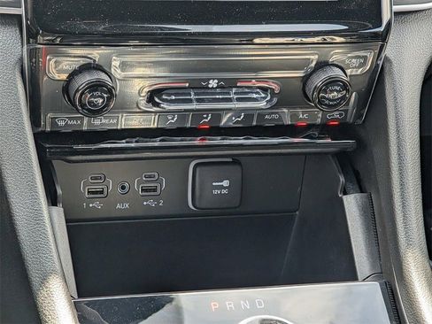 New 2025 Jeep Grand Cherokee Laredo image 17