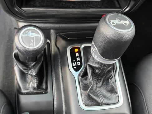 Used 2020 Jeep Wrangler Unlimited Sport AWD/4WD image 25