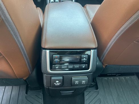 Used 2020 Subaru Ascent Touring w/ Popular Package #3 AWD/4WD image 28