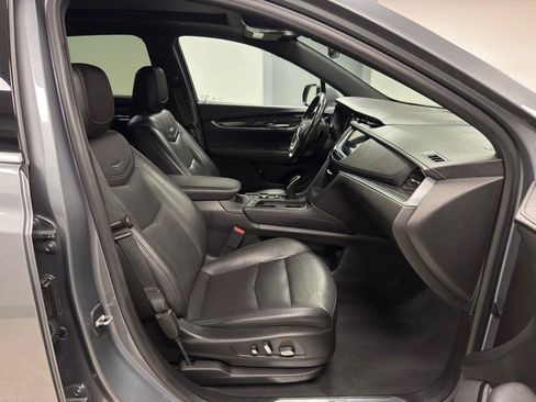Used 2021 Cadillac XT5 Premium Luxury AWD/4WD image 10