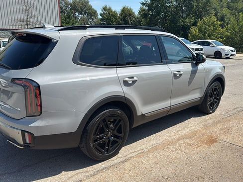 Used 2023 Kia Telluride SX Prestige X-Line AWD/4WD image 3