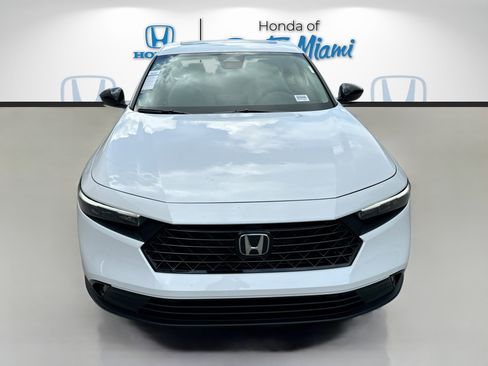 New 2025 Honda Accord SE image 2