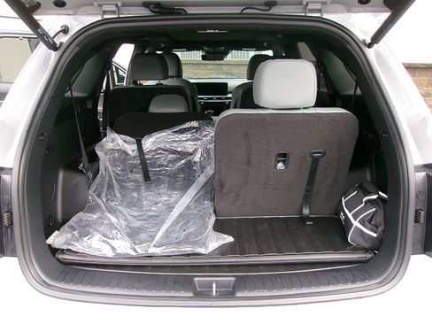 Used 2025 Kia Sorento SX Prestige w/ Sage Leather Package image 13