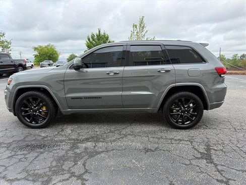Used 2021 Jeep Grand Cherokee Laredo X RWD image 6