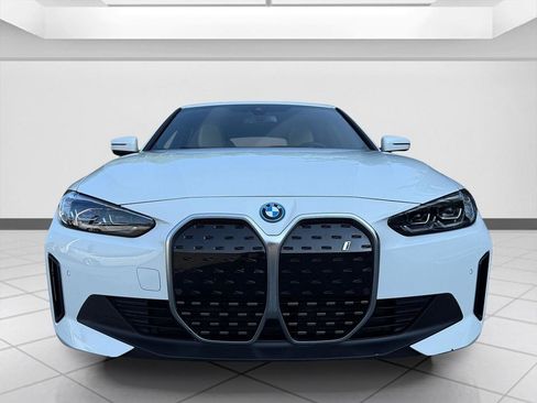 Used 2023 BMW i4 eDrive35 w/ Premium Package RWD image 7