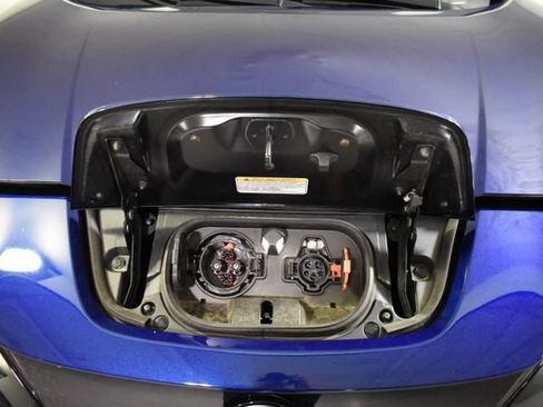 Certified 2024 Nissan Leaf SV Plus FWD image 36