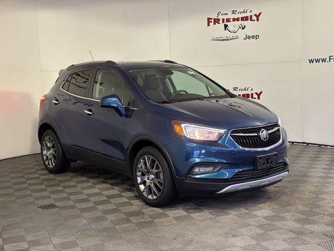 Used 2020 Buick Encore Sport Touring w/ Safety Package image 3