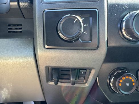 Used 2019 Ford F250 XL w/ Power Equipment Group AWD/4WD image 36