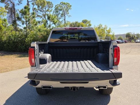 New 2026 GMC Sierra 1500 AT4 w/ AT4 Premium Package image 5