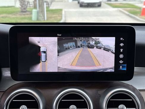 Used 2021 Mercedes-Benz GLC 300 GLC 300 image 27