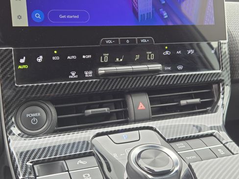 Used 2024 Toyota bZ4X FWD image 10