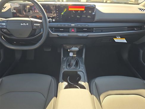 New 2026 Kia K4 EX image 14
