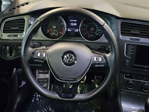 Used 2017 Volkswagen Golf Alltrack SE image 19