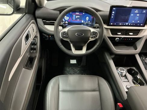 New 2026 Ford Explorer Active w/ Active Comfort Package AWD/4WD image 14