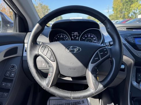 Used 2013 Hyundai Elantra Limited image 18
