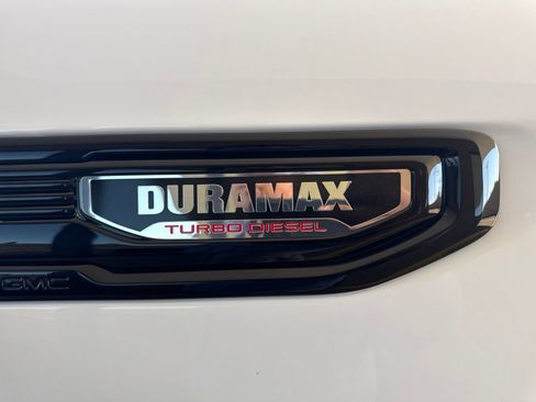 Used 2024 GMC Sierra 1500 Elevation w/ X31 Off-Road Package AWD/4WD image 4