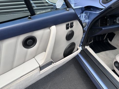 Used 1992 Porsche 911 Cabriolet image 26
