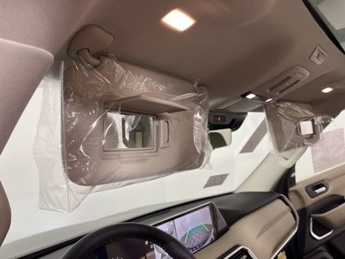 New 2026 Nissan Armada Platinum image 36