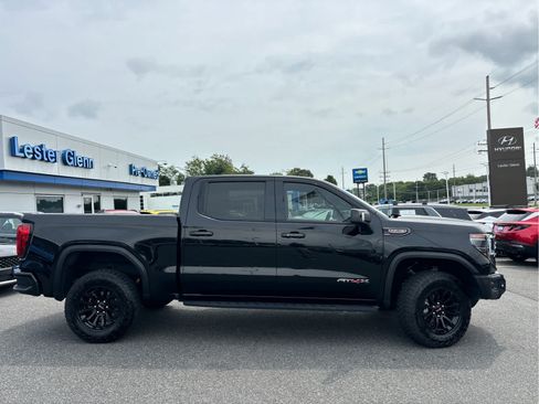 Used 2023 GMC Sierra 1500 AT4X AWD/4WD image 2
